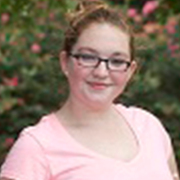 Harli Standish headshot